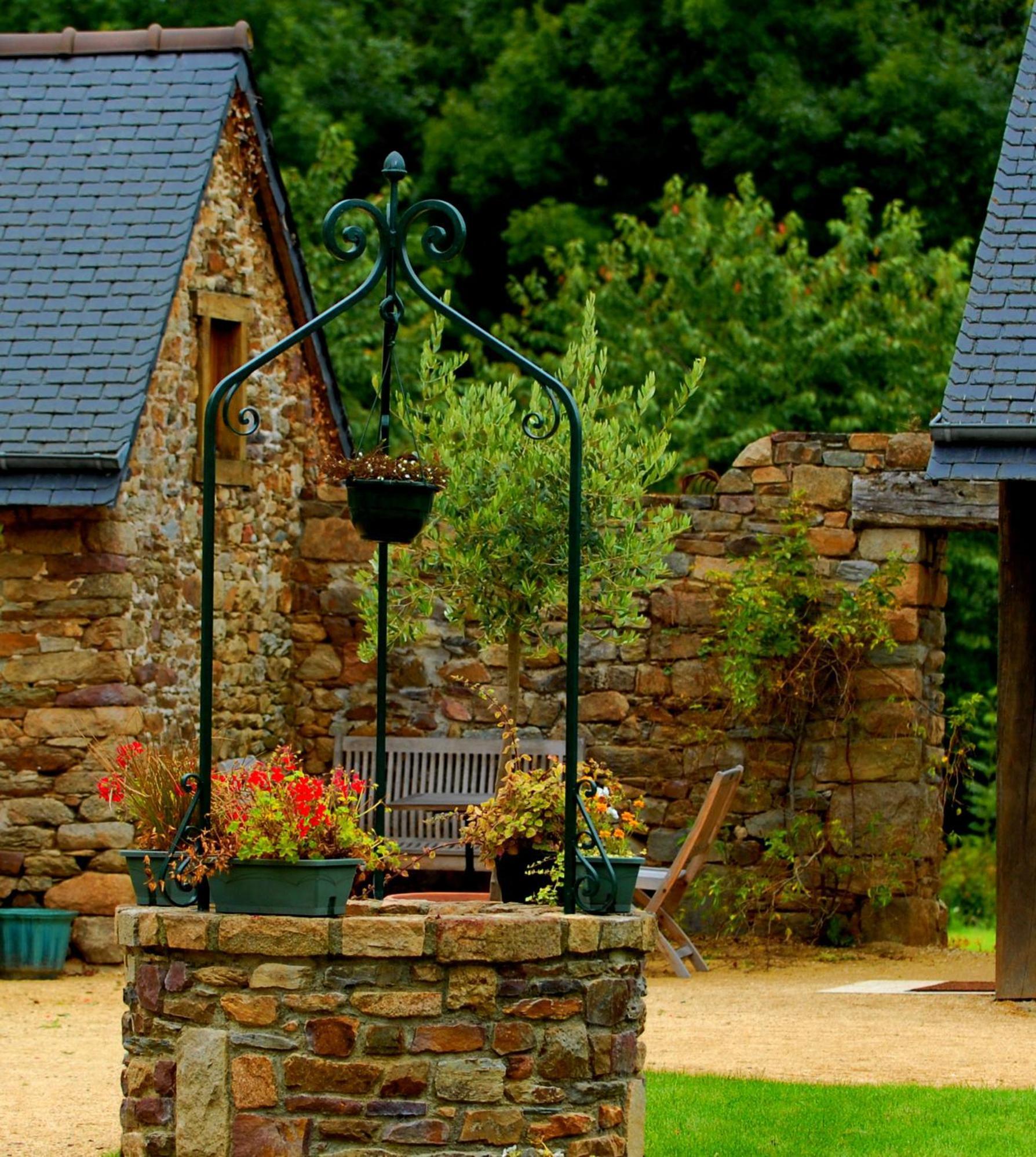Domaine De Kermodest Hotel Quemper-Guézennec Exterior photo